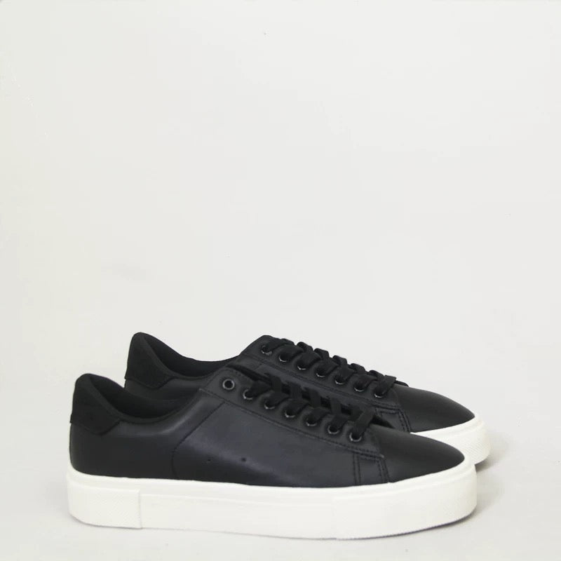 Stylische Sneaker
