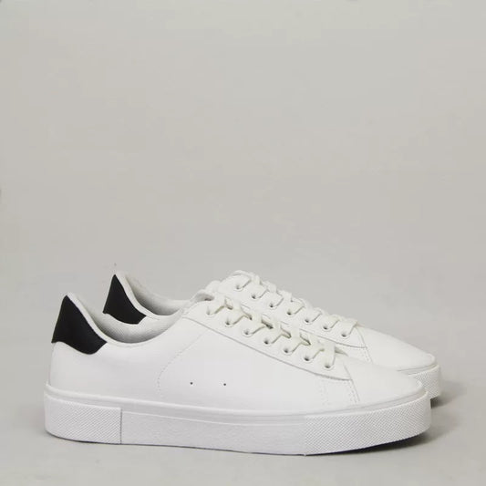 Stylische Sneaker